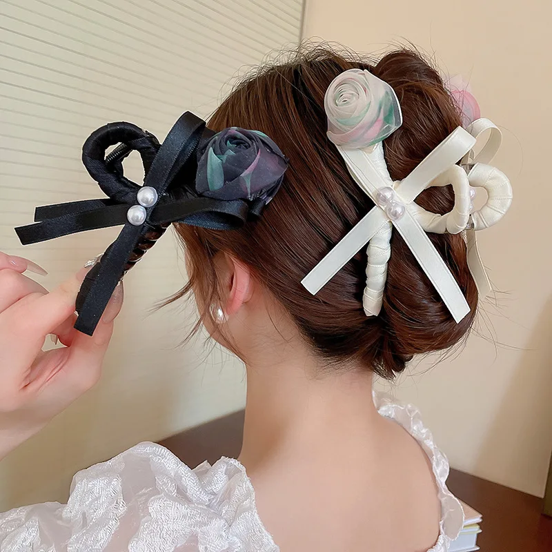 

Korean Large Mesh Pearl Flower Shark Clips Hair Claws for Women Personalized Hair Clip Accessories