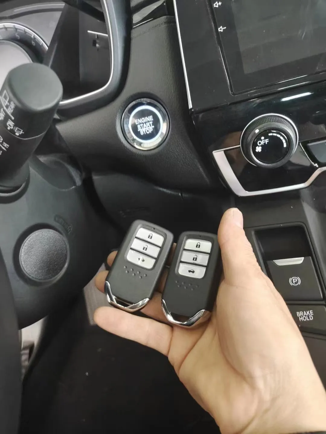 

Добавьте автомобильную бесключевую систему запуска и остановки для Honda CR-V система удаленного запуска и комфортного доступа с одним касанием Новый дистанционный ключ