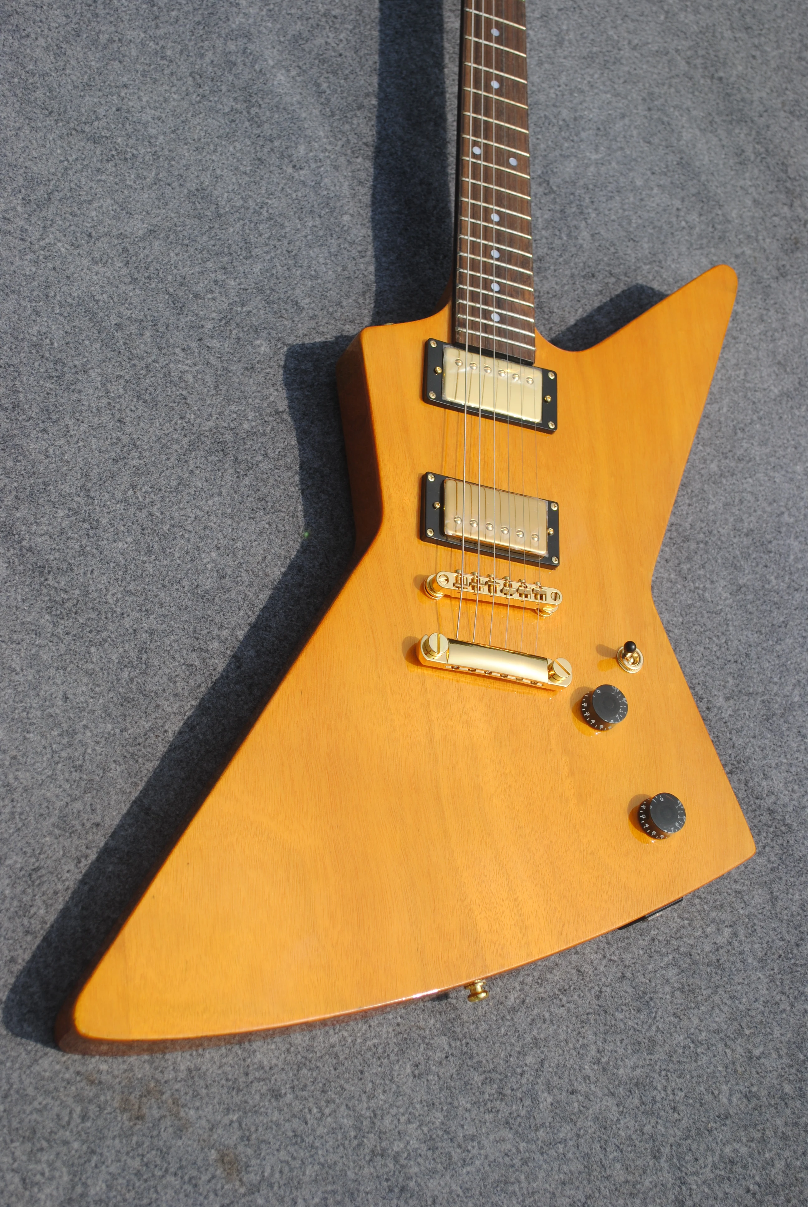 Oem 6 String Explore Electric Guitar,Gold Hardware , Free Delivery