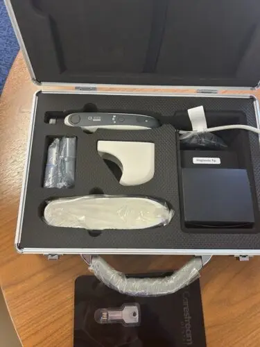 

MM Carestream CS 3500 Digital Intraoral Dental Scanner