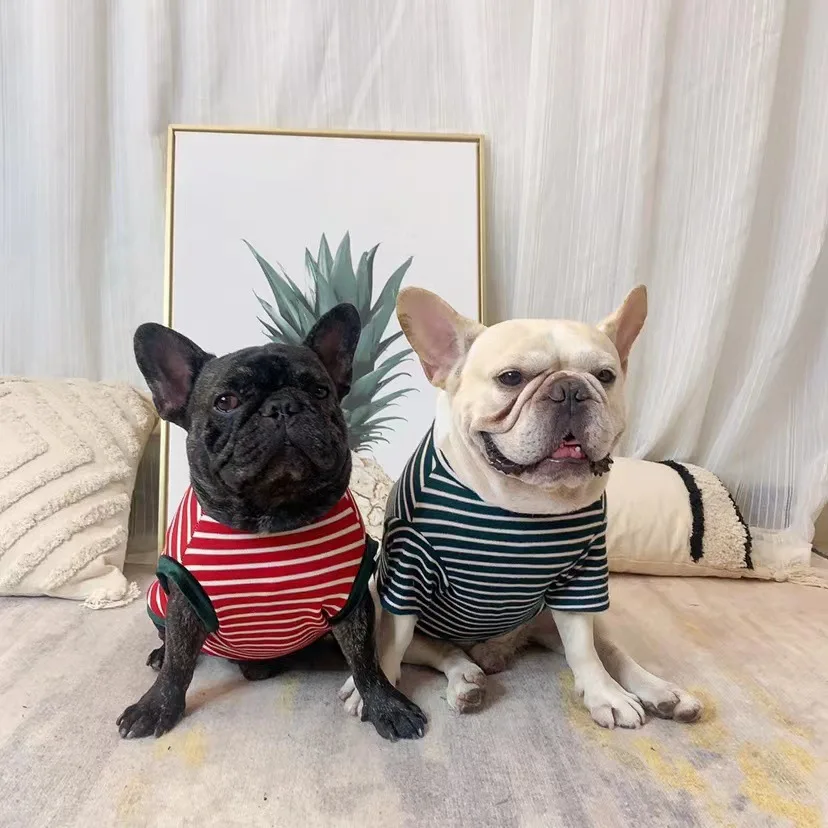 

Dogs Clothes Cute Strawberry T Shirts Striped Designer Clothes for Cats Pet Small Animal French Bulldog Coat Spring Winter B1947