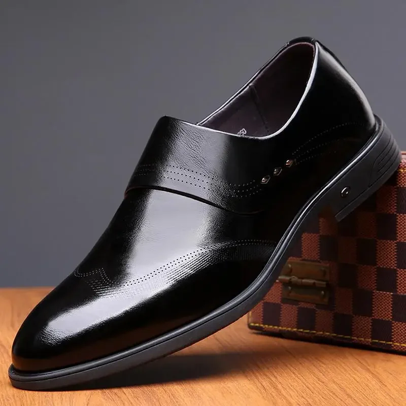 

Мужские кожаные туфли в британском стиле, деловые повседневные низкие ботинки с мягкой поверхностью, с мягкой подошвой, черного цвета, осень