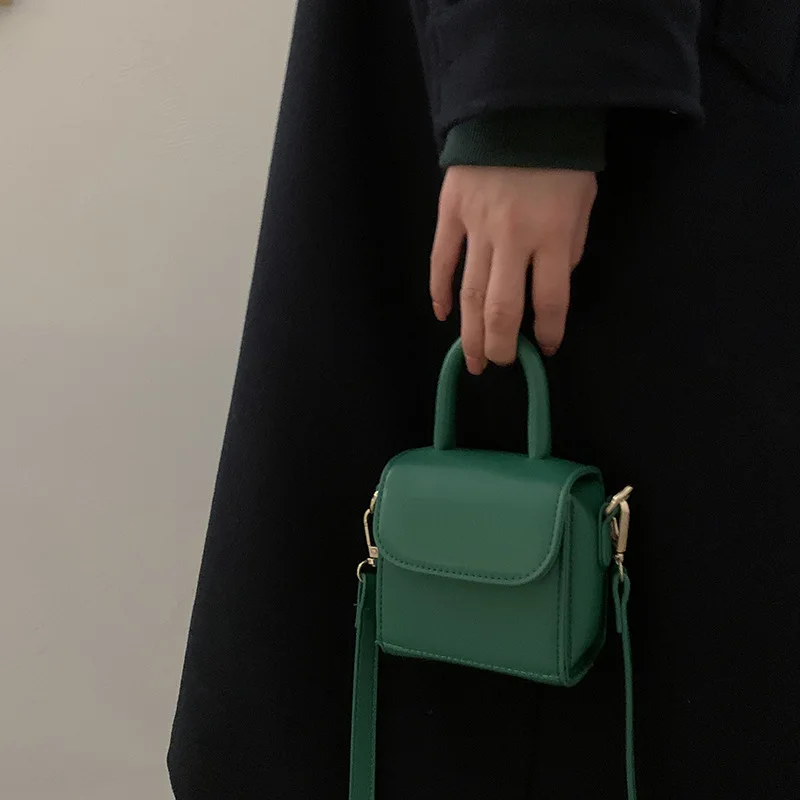 

Mini bag women's 2022 new fashion retro portable small square bag mouth red bag popular versatile messenger bag