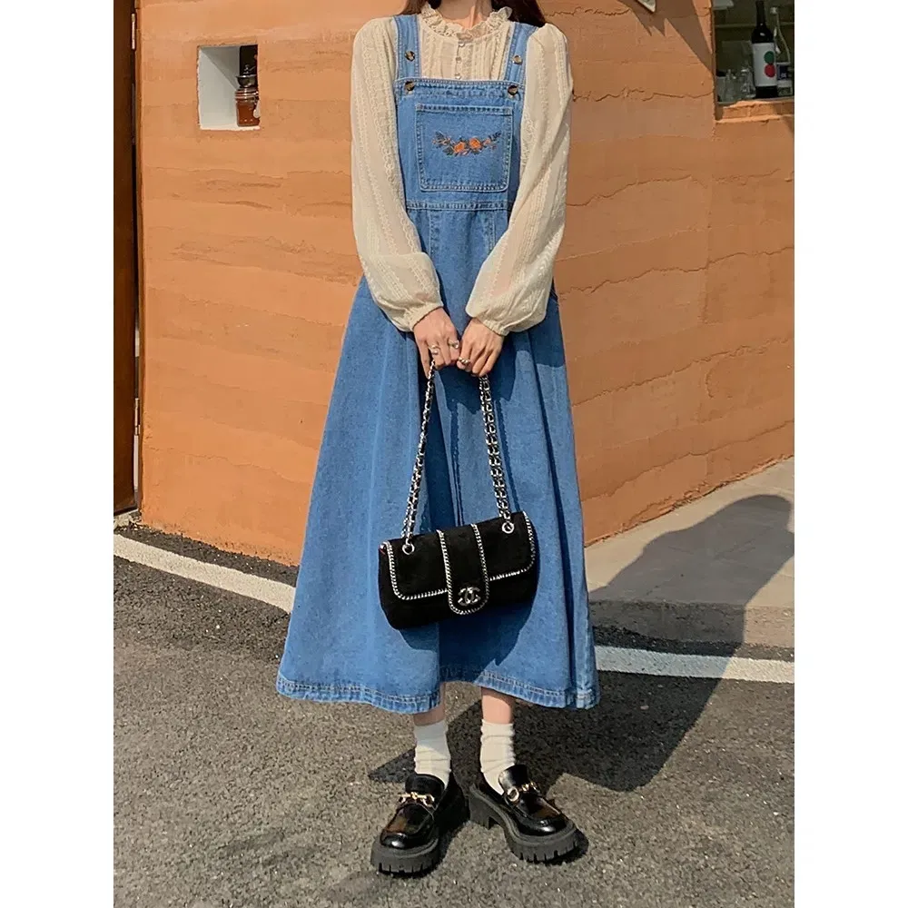 

Vintage age-reducing embroidered denim suspenders dress for Women's spring/Summer 2022 new baggy plus size meatless suspenders d