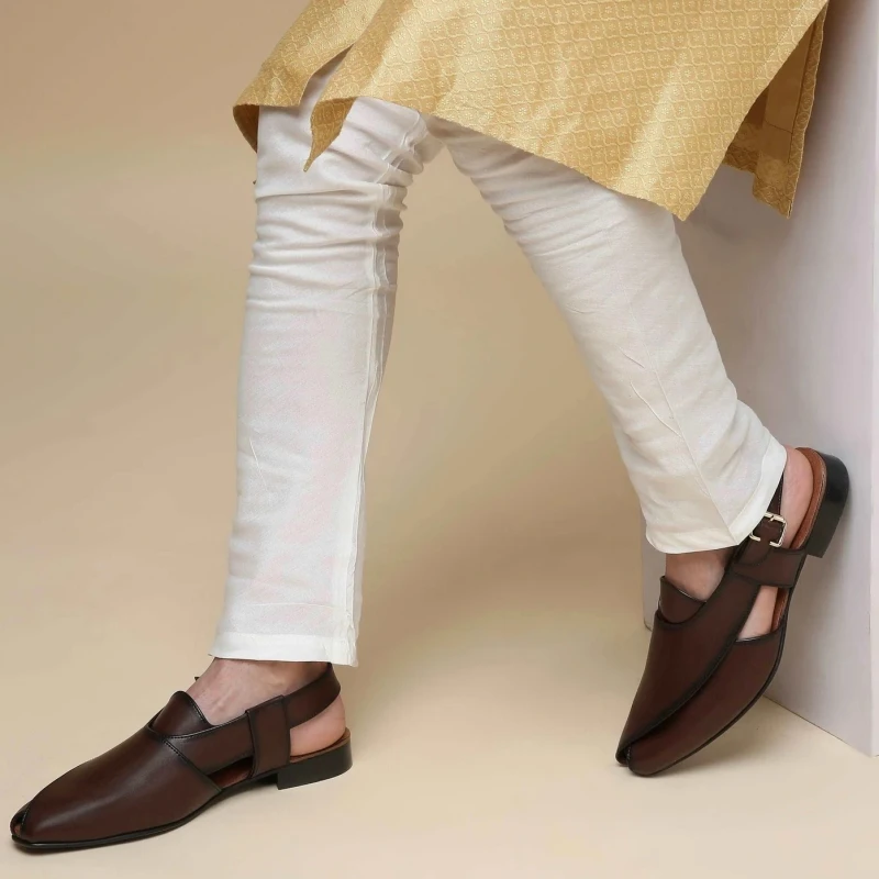 

Мужские сандалии из ПУ кожи, коричневые пляжные туфли с ремешком и пряжкой, размеры 38-46