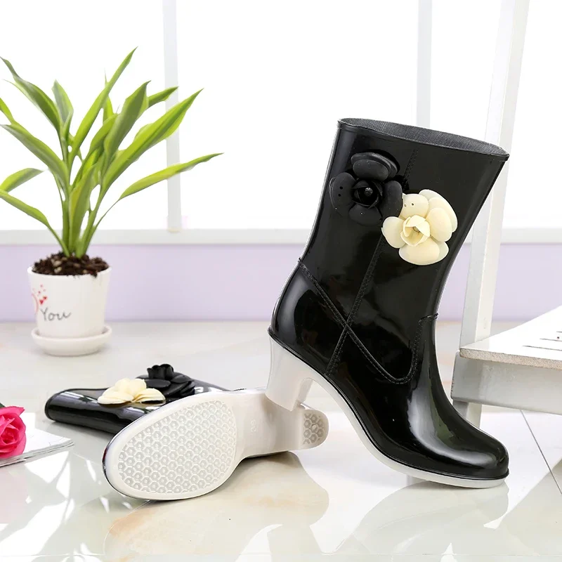 Женская обувь 2025: женские сапоги до середины икры уличные резиновые туфли без