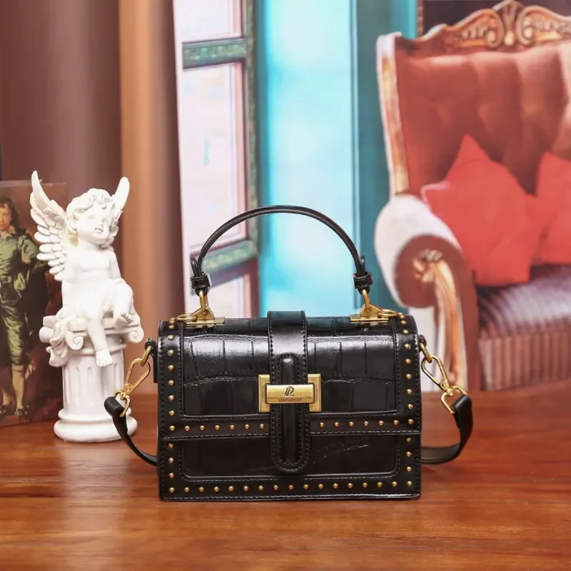 

Luxury Leather Peninsula Box Shape Handbag Rivet Small Square Women's Bag 2023 New Wallet Single Shoulder Satchels Real Leather
