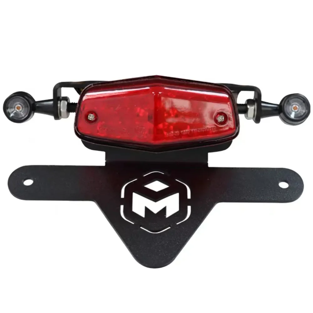 

Для мотоцикла Brixton Cromwell 1200, модифицированный ретро кронштейн для номерного знака с коротким хвостом и указателем поворота заднего фонаря.