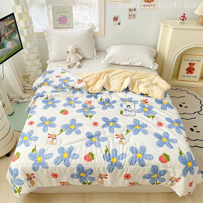 

Summer Cooler Thin Comforter Quilt with Floral Lace Stitch Cute Children King Animals Fruits Bedspread Adult Bed Blankets