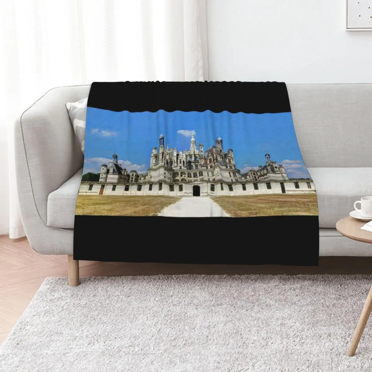 Фото Плед Chateau de Chambord 01, уютное одеяло для путешествий, подходит для самолета и поезда №1