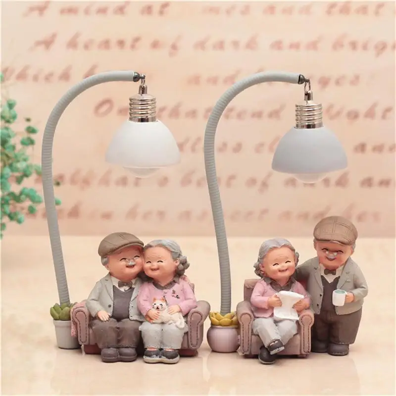 

Grandparents Model Ornament Creative Sweety Lovers Couple Ornaments Modern Home Decoration Living Room For Office Table Gift