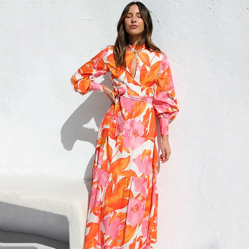 Женское ажурное платье-миди с цветочным принтом длинным рукавом и поясом