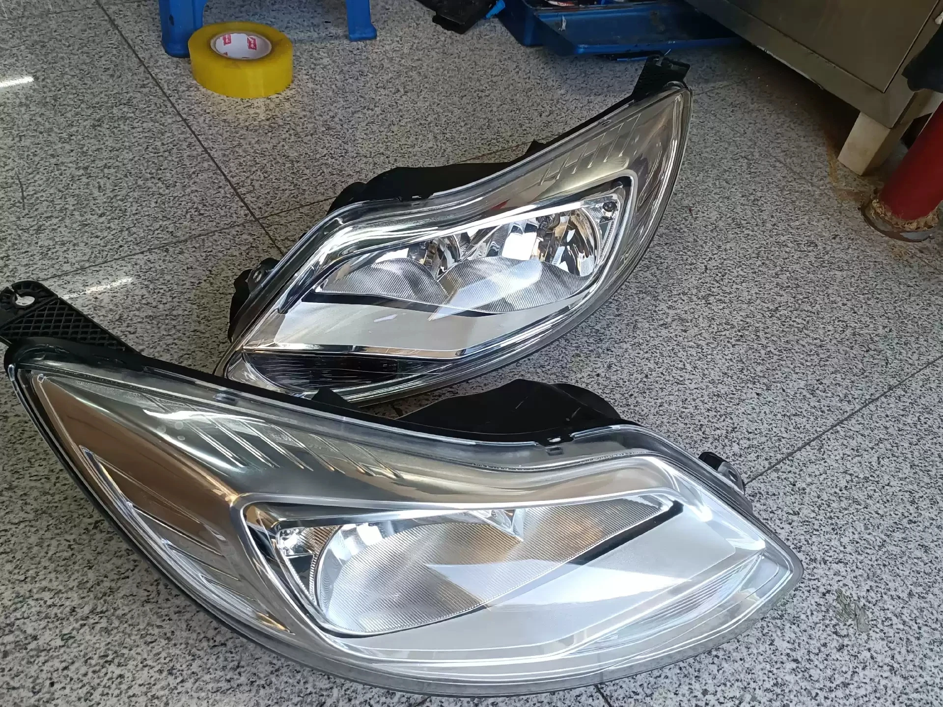 

Car Headlight assembly For Ford focus 2012-14 led DRL daytime running light turn signal head lamp