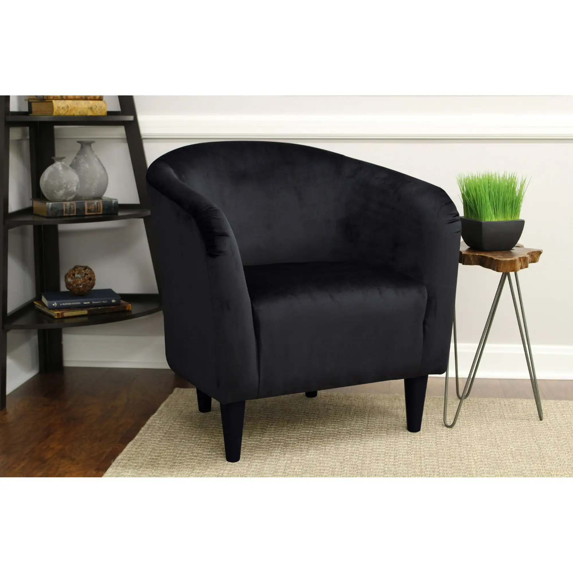 , Round Bucket Chair Design Black