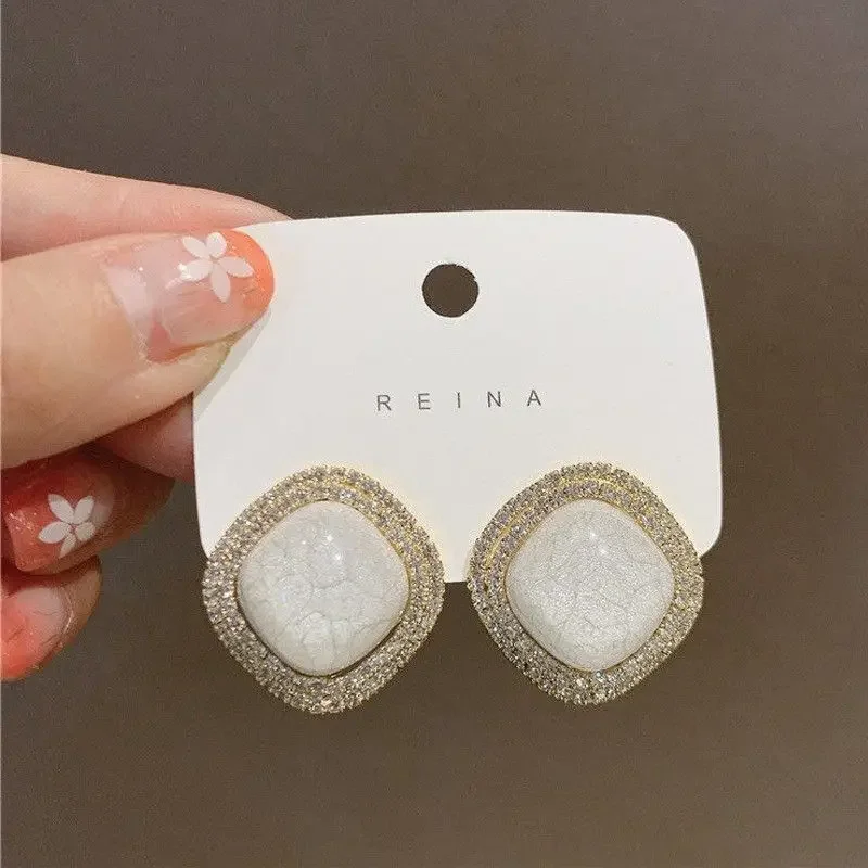 Высококачественные серьги из синтезационного циркония сплава во французском