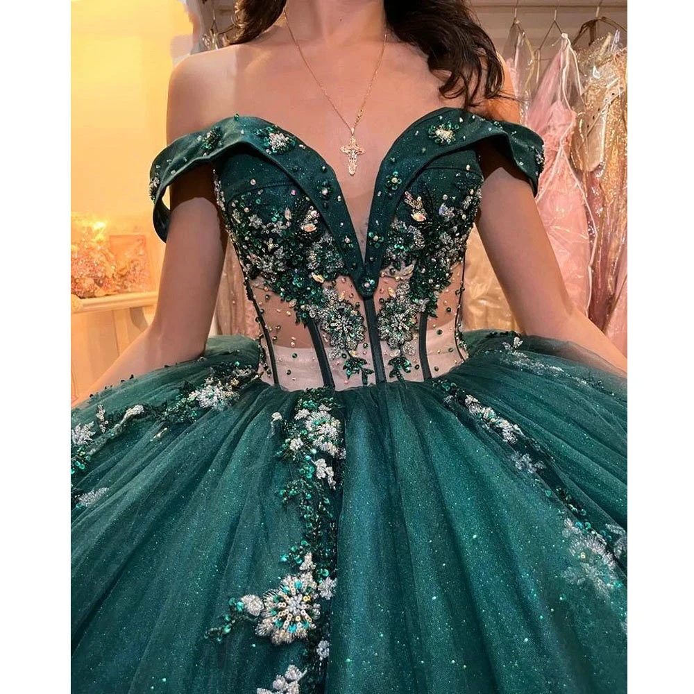 

Gorgeous Emerald Green Quinceanera Dress Ball Gown Off Shoulder Illusion Sequined Appliques Beading Vestidos De Quinceañera