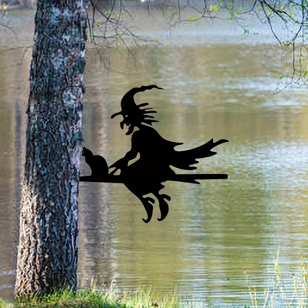 Страшная ведьма-кошка на ветке стальной силуэт металлический настенный