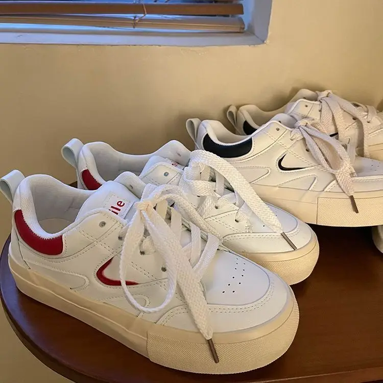 2022 new fashion vintage versatile skateboard shoes women's shoes