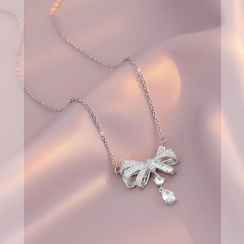 

2023 New S925 Silver Bow Necklace Pendant Women's Light Luxury Fashion Style