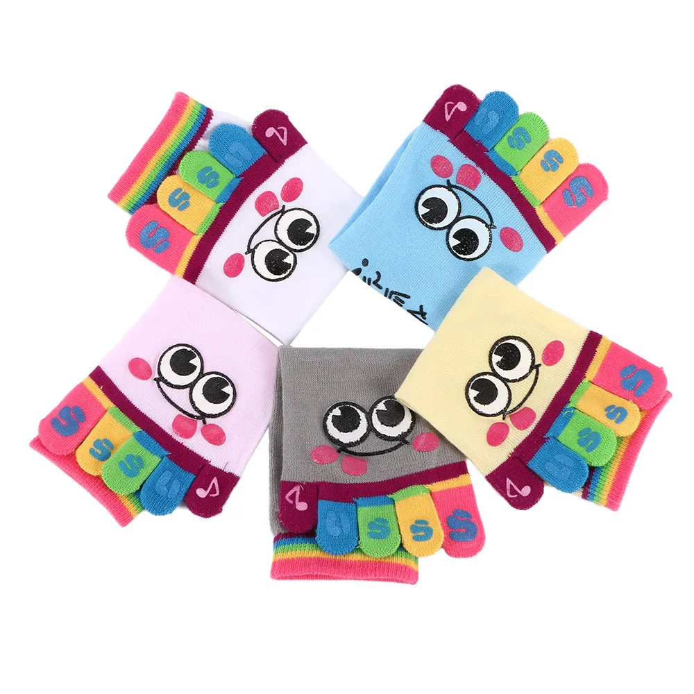 

Funny Woman Short Socks Kawaii Smile Face Five Finger Socks Cute Cartoon Cotton Toe Socks for Ladies Girls Crew calcetines mujer