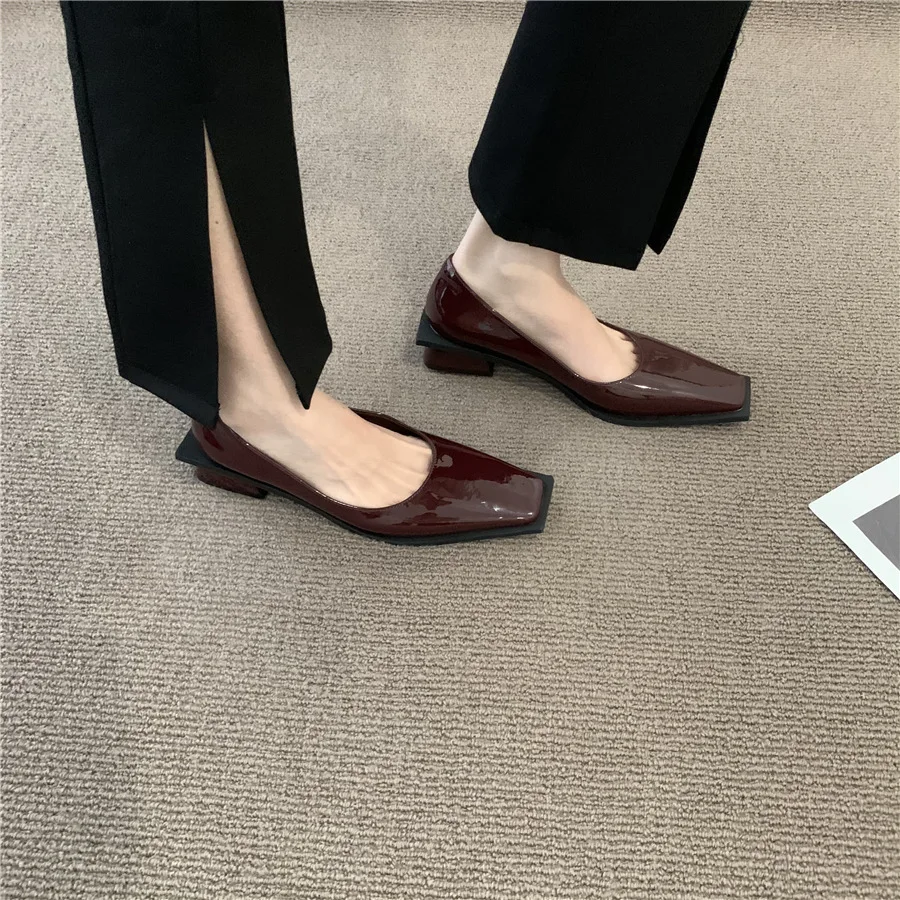 

Women's shoes 2022 new high heels French retro single shoes evening wind square head thick heel low heel spring