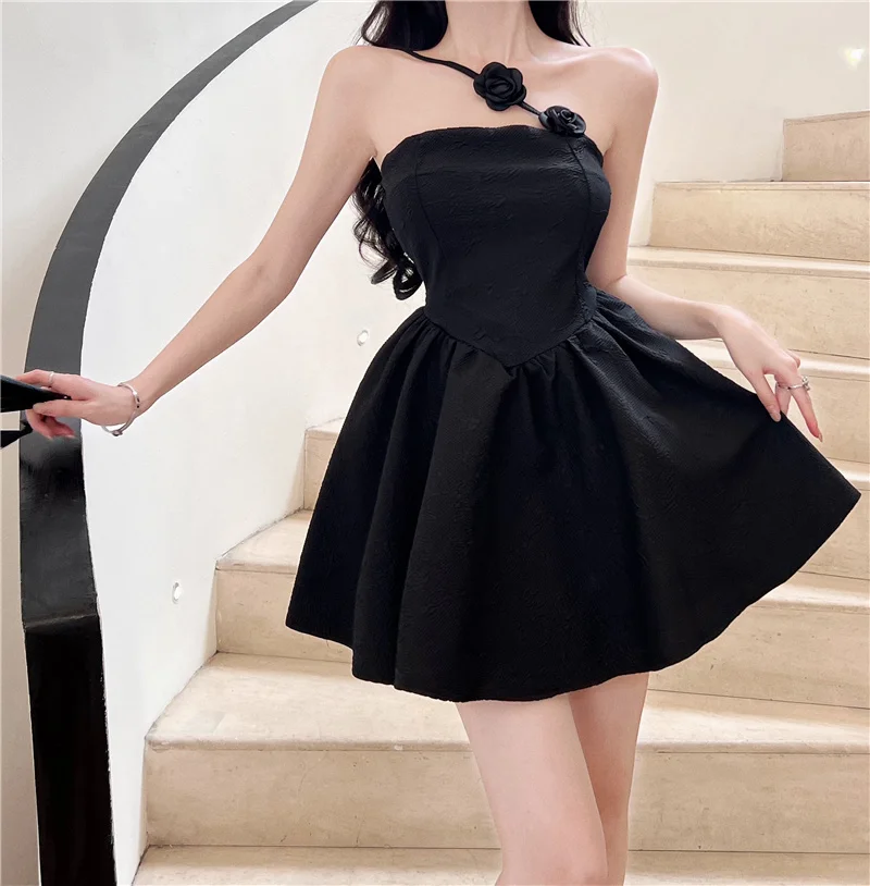 

Sexy One Shoulder Little Black Mini Dress Rose Flower Slash Neck Sleeveless A Line Party Dress Summer Chic Strapless Puffy Dress