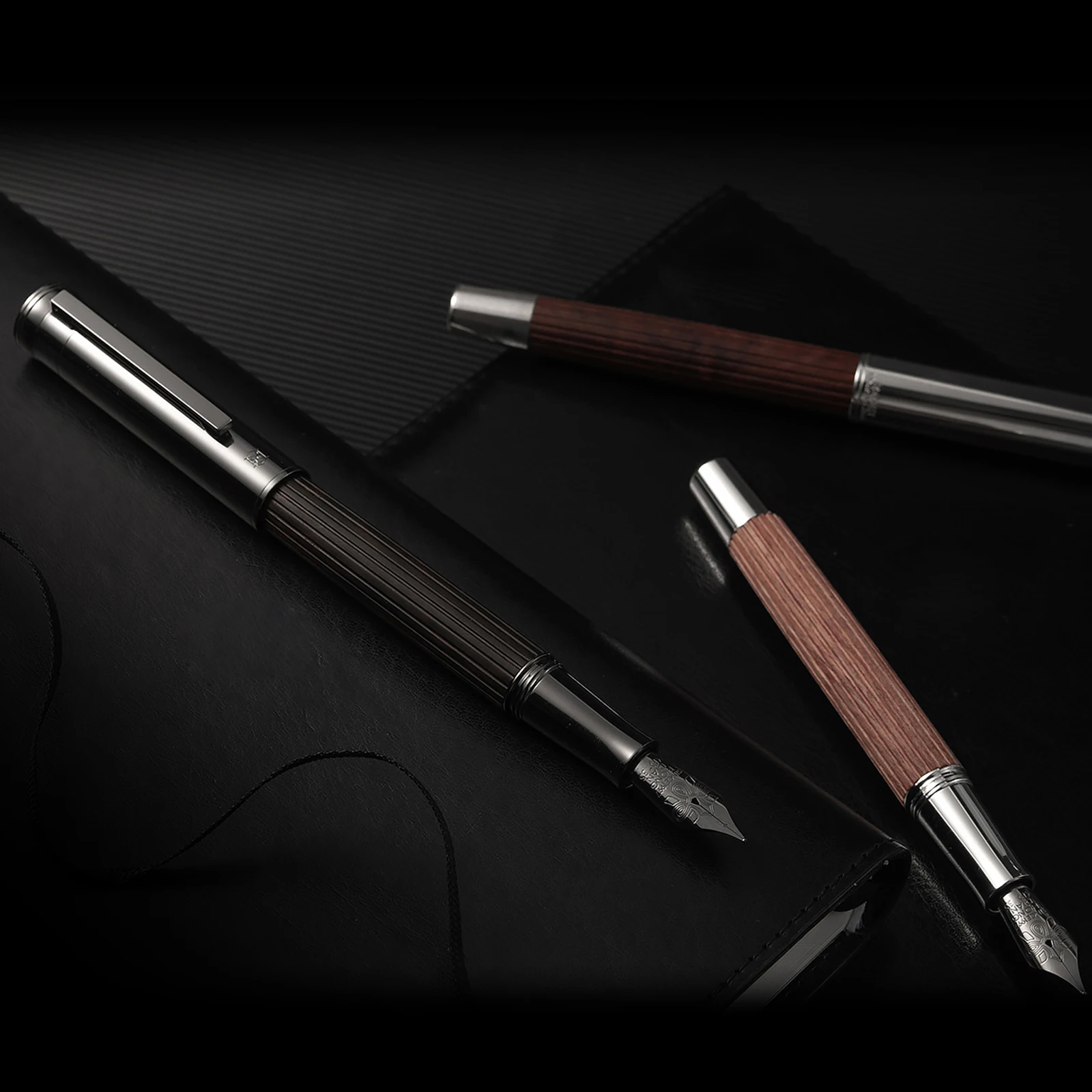 Hongdian 1846 Деревянная Перьевая Ручка В Стиле Ретро Черная Из Сандалового Дерева