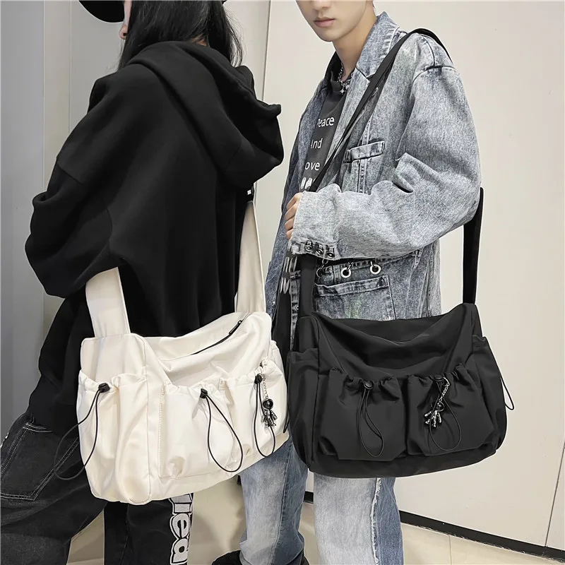 

Large Capacity Solid Shoulder Bags Waterproof Nylon Big Messenger Bags Unisex Strong Leisuer or Travle Bags Fashion Packages