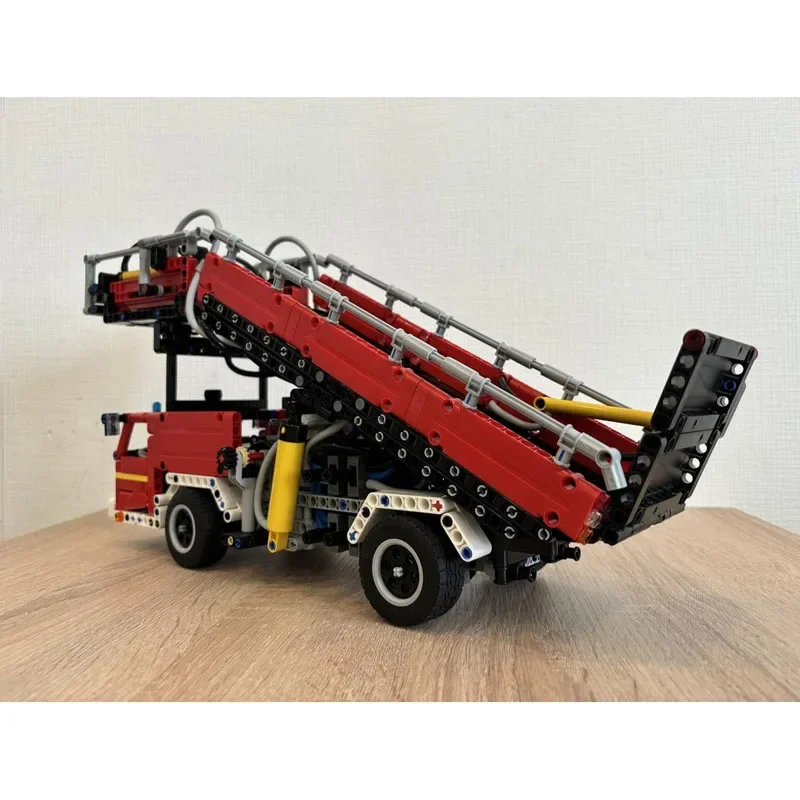 Детали для сборки летательного аппарата