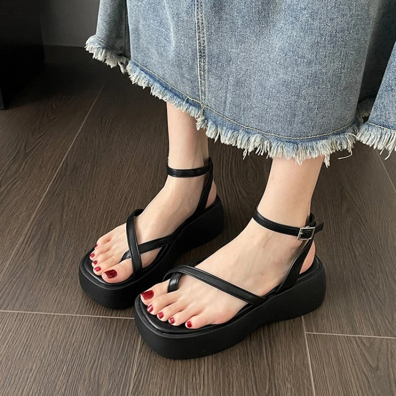 

Summer New Women Platform Shoes Sandals Thick Bottom Casual Sandals College Girls Slippers Outdoor Beach Shoes Flip Flops