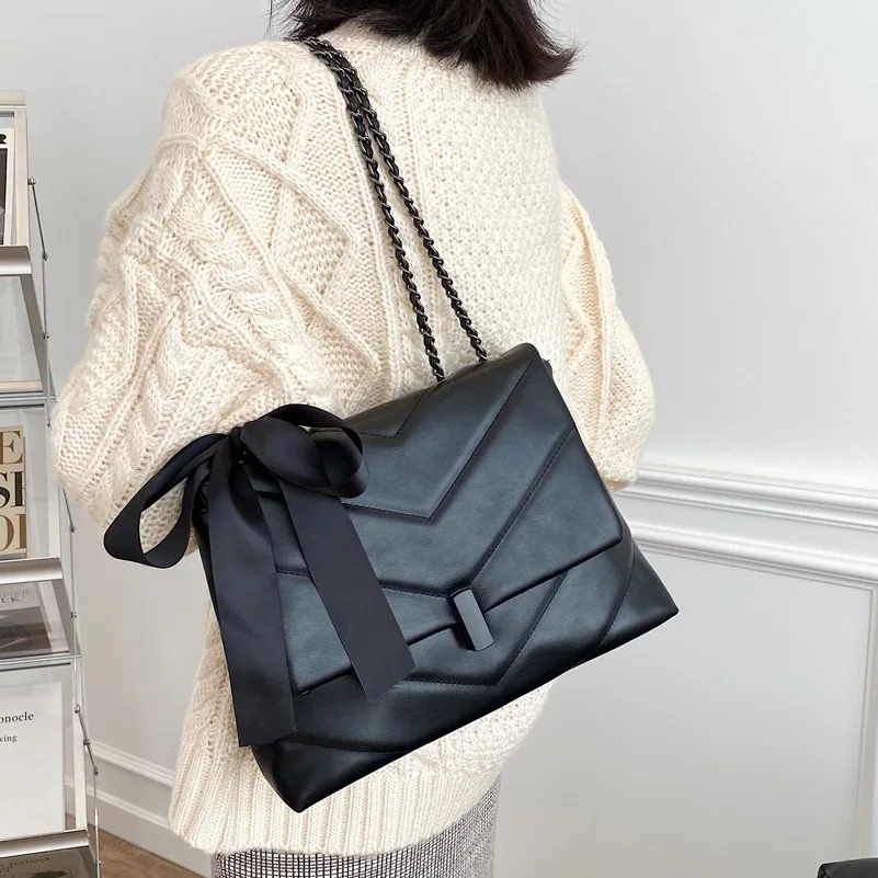 

Новая модная трендовая темпераментная вместительная индивидуальная простая нишевая женская сумка-тоут через плечо