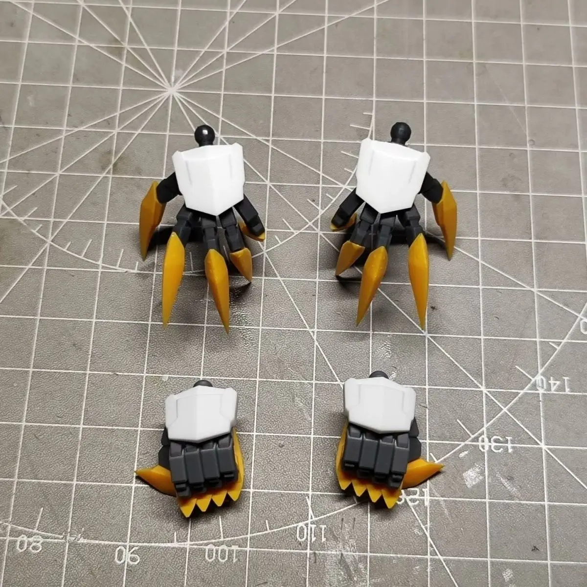 Фото HG 1/144 Barbatos Lupus Rex: Скульптурные руки, нестандартные детали, аксессуары для моделей, запасные части. №2