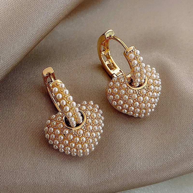 

Popular In 2023 Celebrity Style Sweet Pearl Peach Heart Love Dangle Earrings For Woman Fashion Luxury Jewelry Unusual Earrings