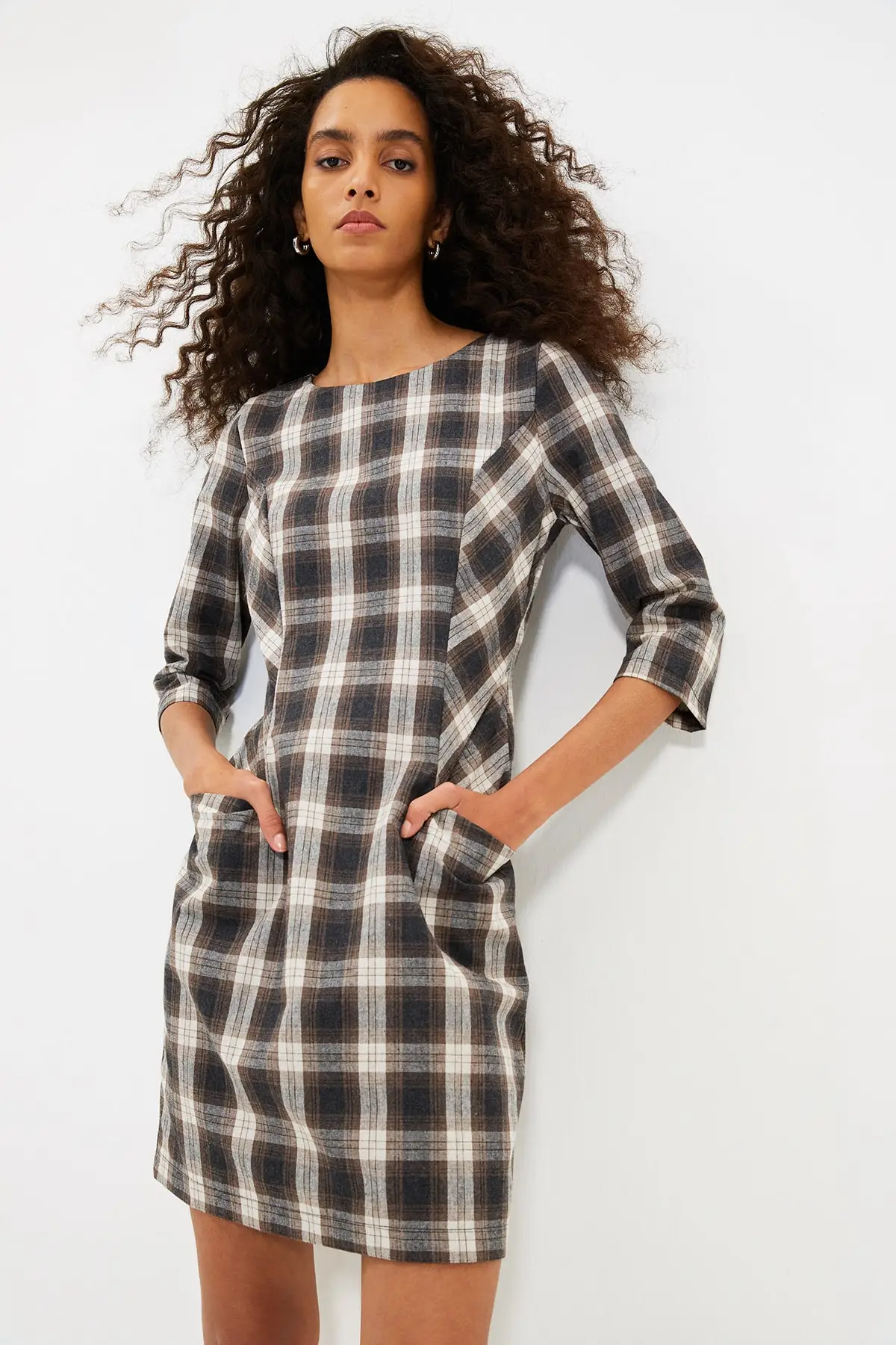 

Trendyol Plaid Pockets Dress TWOAW22EL0291