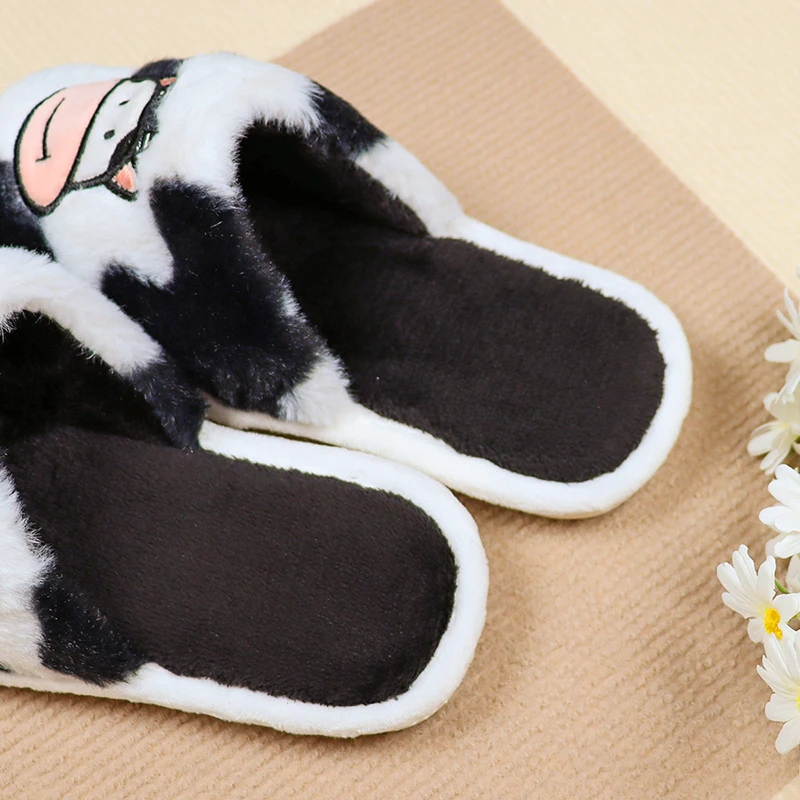 Тапочки с открытым носком и героями мультфильмов милые пушистые шлепанцы