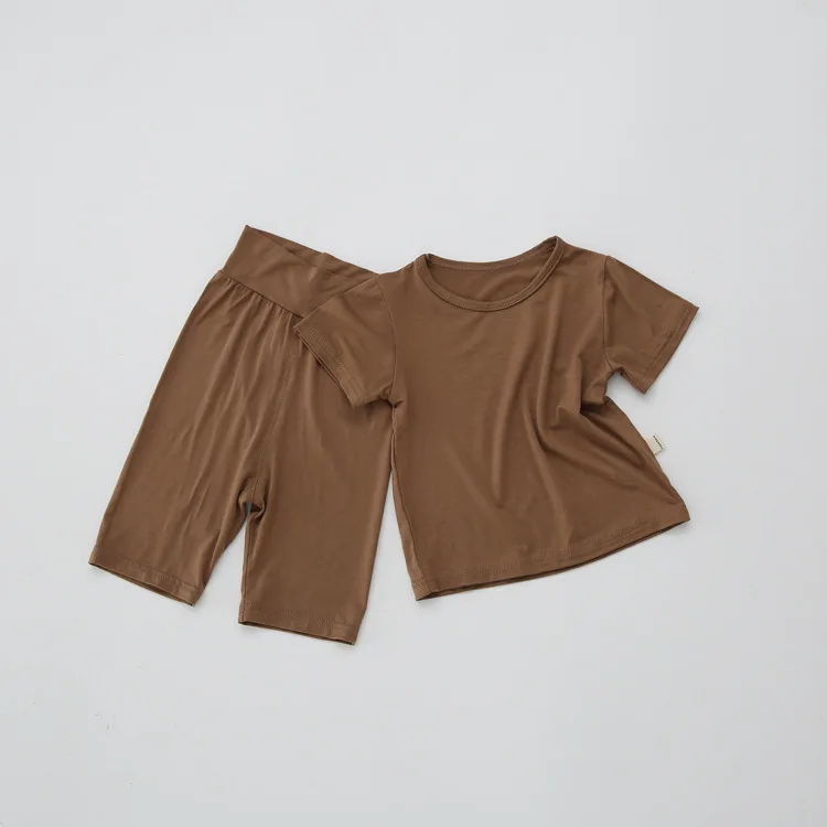 

Летняя одежда для девочек, Однотонная футболка с коротким рукавом для мальчиков, костюм, детская одежда, простые повседневные брюки, домашн...