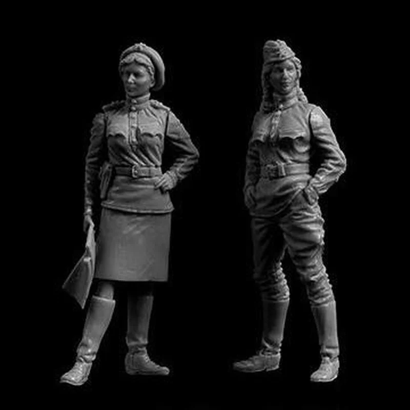 

1/35 Scale Resin Figure Model Kit WWII Soviet Female Soldier at Rest 2 Figures Micro Scene Layout Unpainted Unassembled DIY Toys