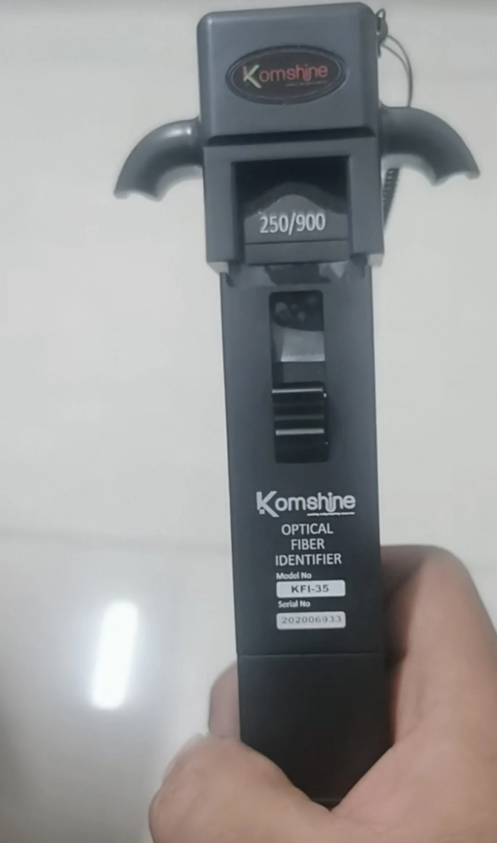 Фото НОВЫЙ KFI-35 Komshine: Идентификатор оптического волокна для неизолированных кабелей 0.25/0.9/2.0/3.0 мм №4