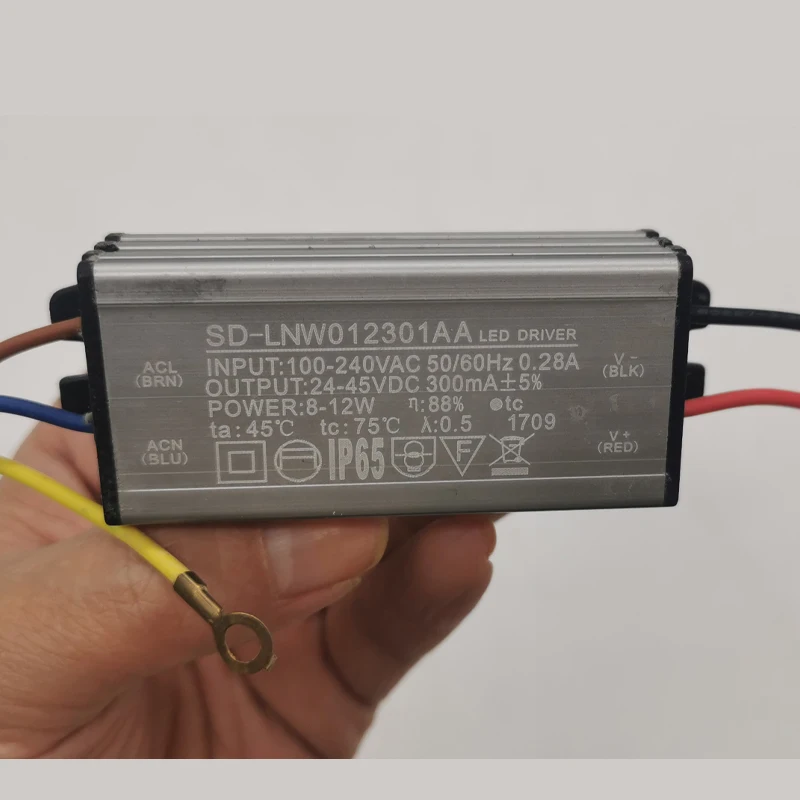 

Водонепроницаемый драйвер LED 8-12Вт 24-45В 300мА