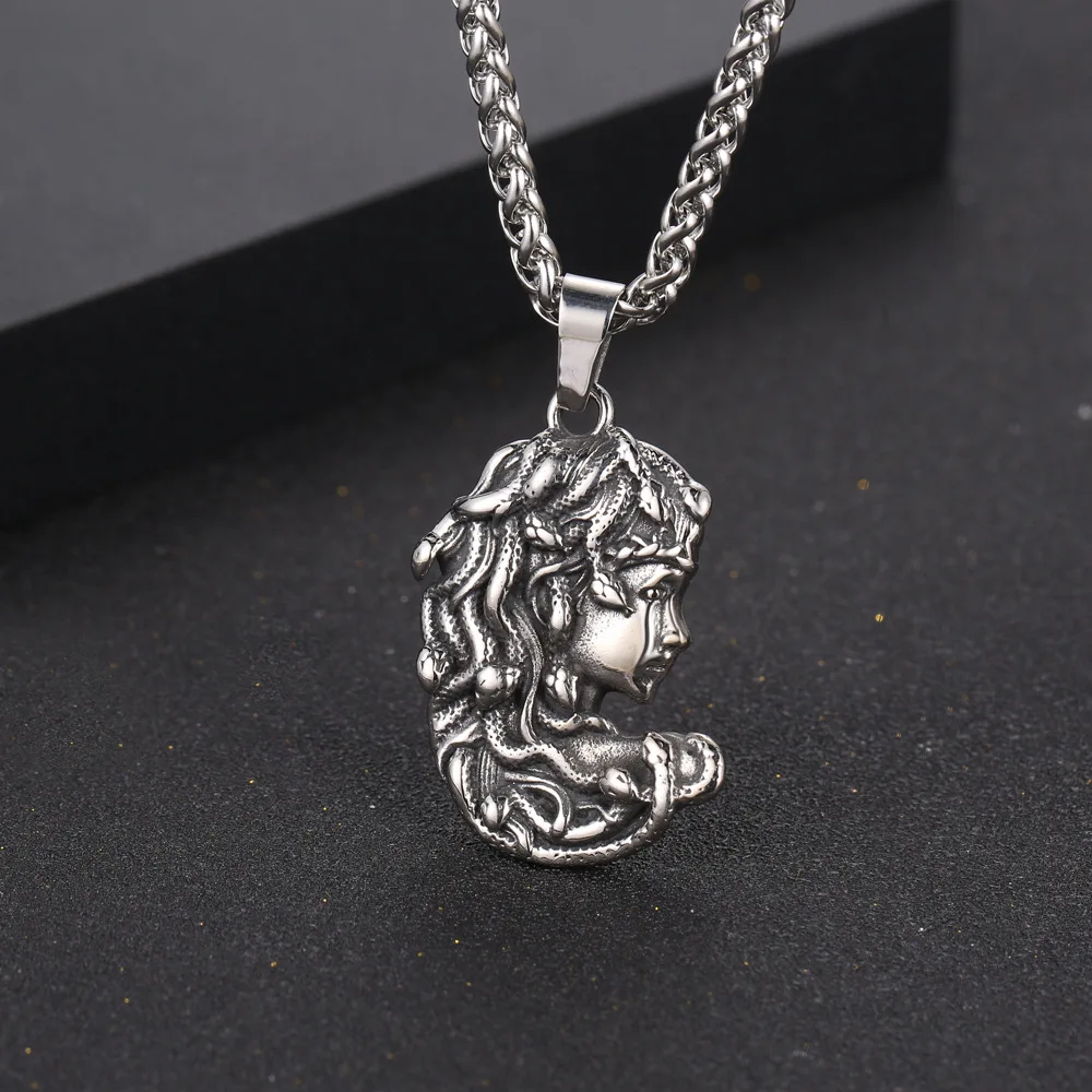 Punk Vintage Medusa Necklace For Men Gothic Stainless Steel Greek Mythology Pendant For Women Fashion Jewelry Gifts Wholesale