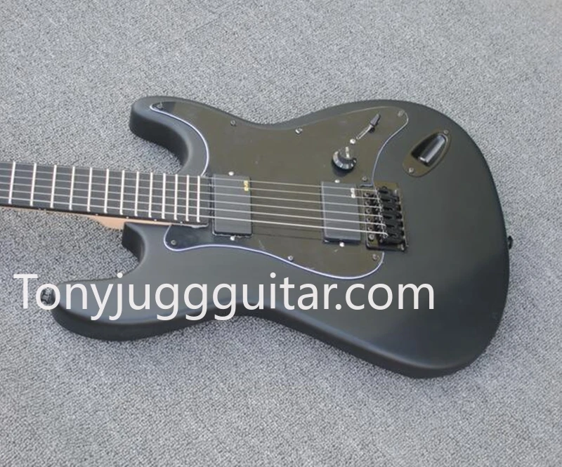 Фирменная матовая черная электрогитара с надписью Jim Root Strat большая головка