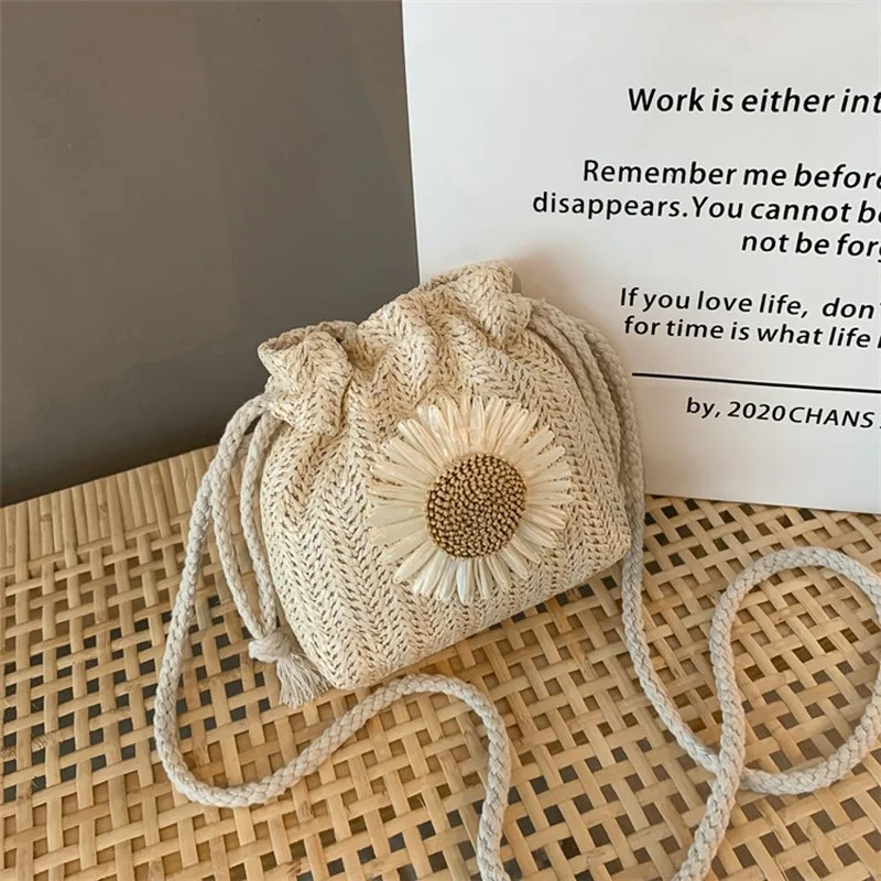 2022 New Straw Bag Women Hand-Woven Handbag Summer Cute Flower Bucket Bag Rattan Drawstring Casual Beach Shoulder Crossbody Bag