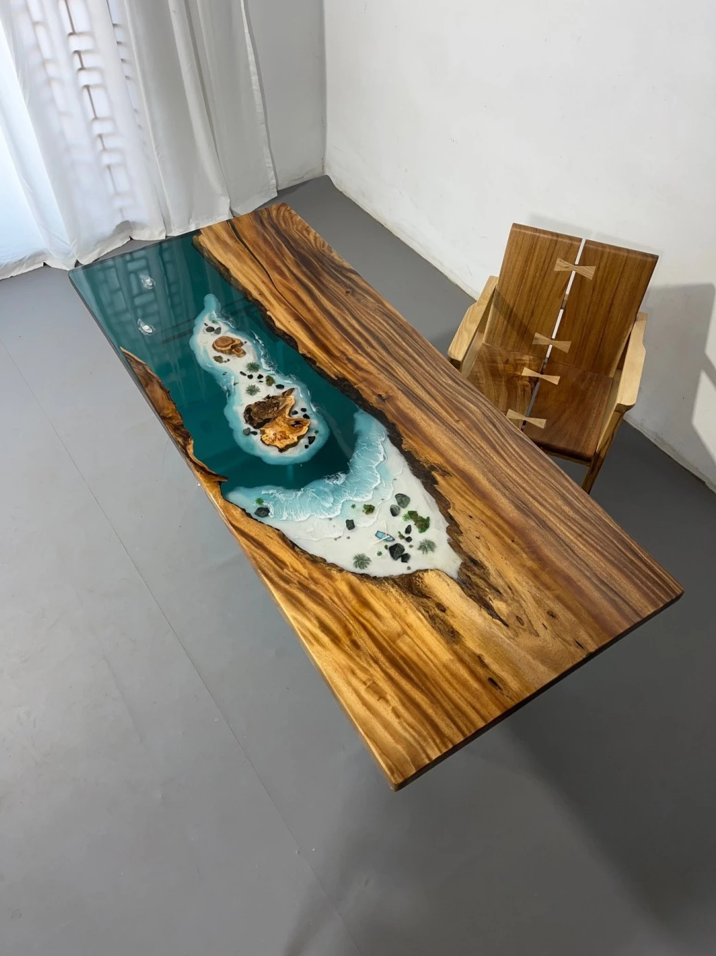 

Деревянная форма, дизайнерский компьютерный стол из эпоксидной смолы, Новая домашняя мебель, экологически чистый обеденный стол, современный дизайн на заказ