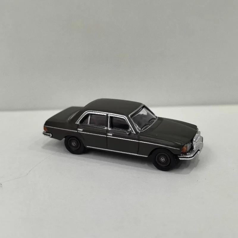 Фото Модель автомобиля SCHUCO 230E из литого металла, масштаб 1/87 №5