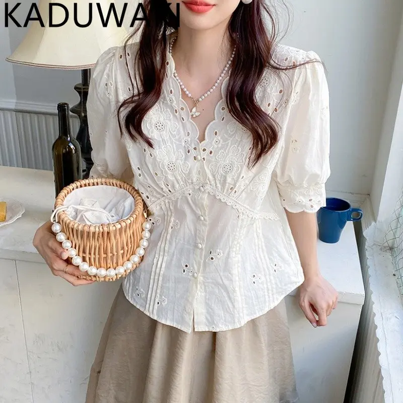 

Белая Яркая однобортная хлопковая рубашка с цветочным рисунком для женщин, винтажные летние блузы с V-образным вырезом и рукавом до локтя в стиле бохо