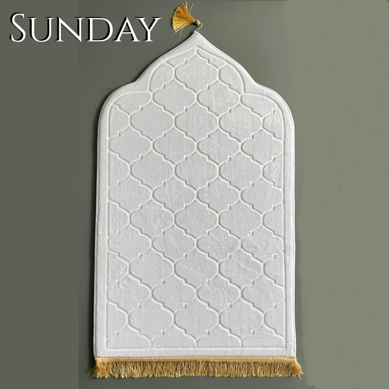 

Flannel Worship Pad Prayer Mats for Muslim Ramadan Worship Kneel Embossing Floor Carpets Non-slip Soft Carpet Retro Prayer Gifts