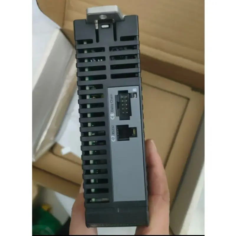 Совершенно новый оригинальный