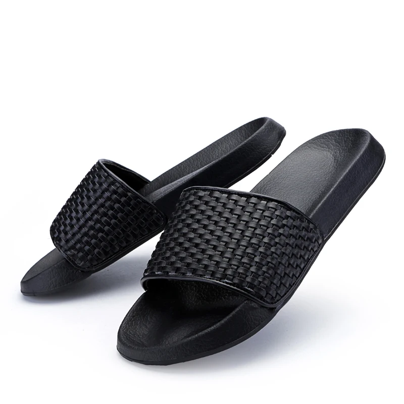 

2022 Summer New Casual Striped Beach Flip Flops Indoor Skid Proof Bathroom Slippers Soft Flat No-Slip Men Home Slippers Big Size