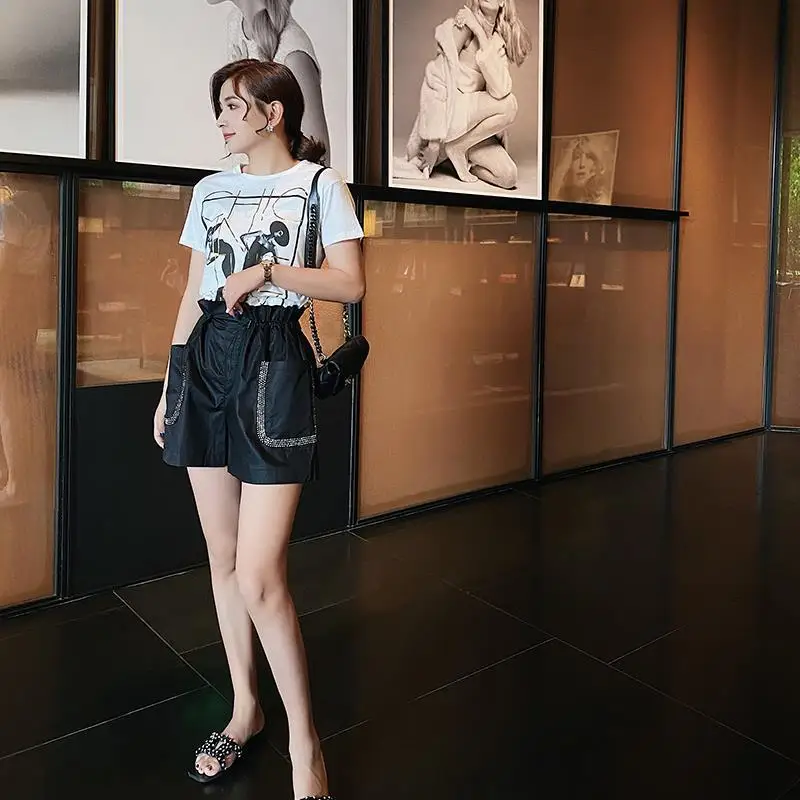 Hepburn Style Wooden Ear Black Wide Leg Shorts Women's Outer Wear Loose Sports Casual Shorts Trendy 2022 New Summer Short Pants