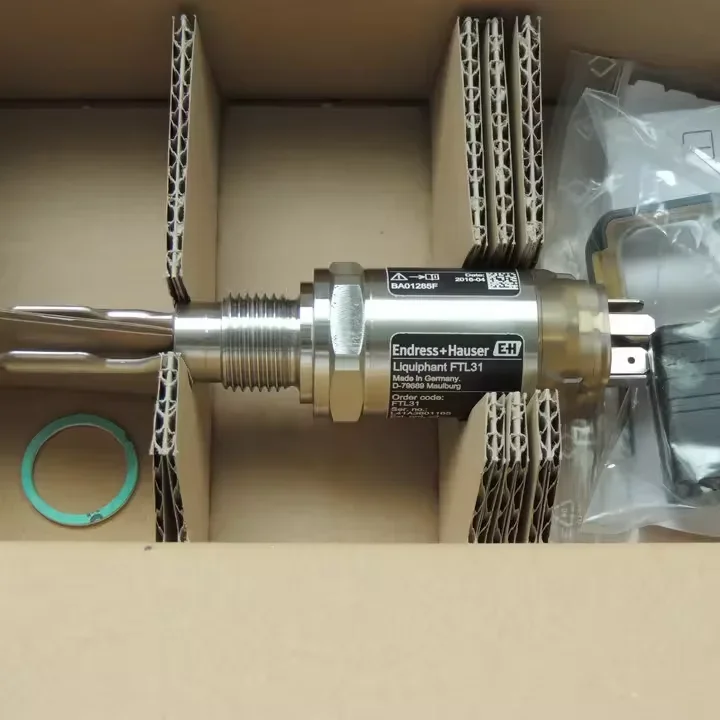 316L E&ampH Instrument Liquiphant Vibronic Point Level Detection FTL31-AA4U3BAWSJ